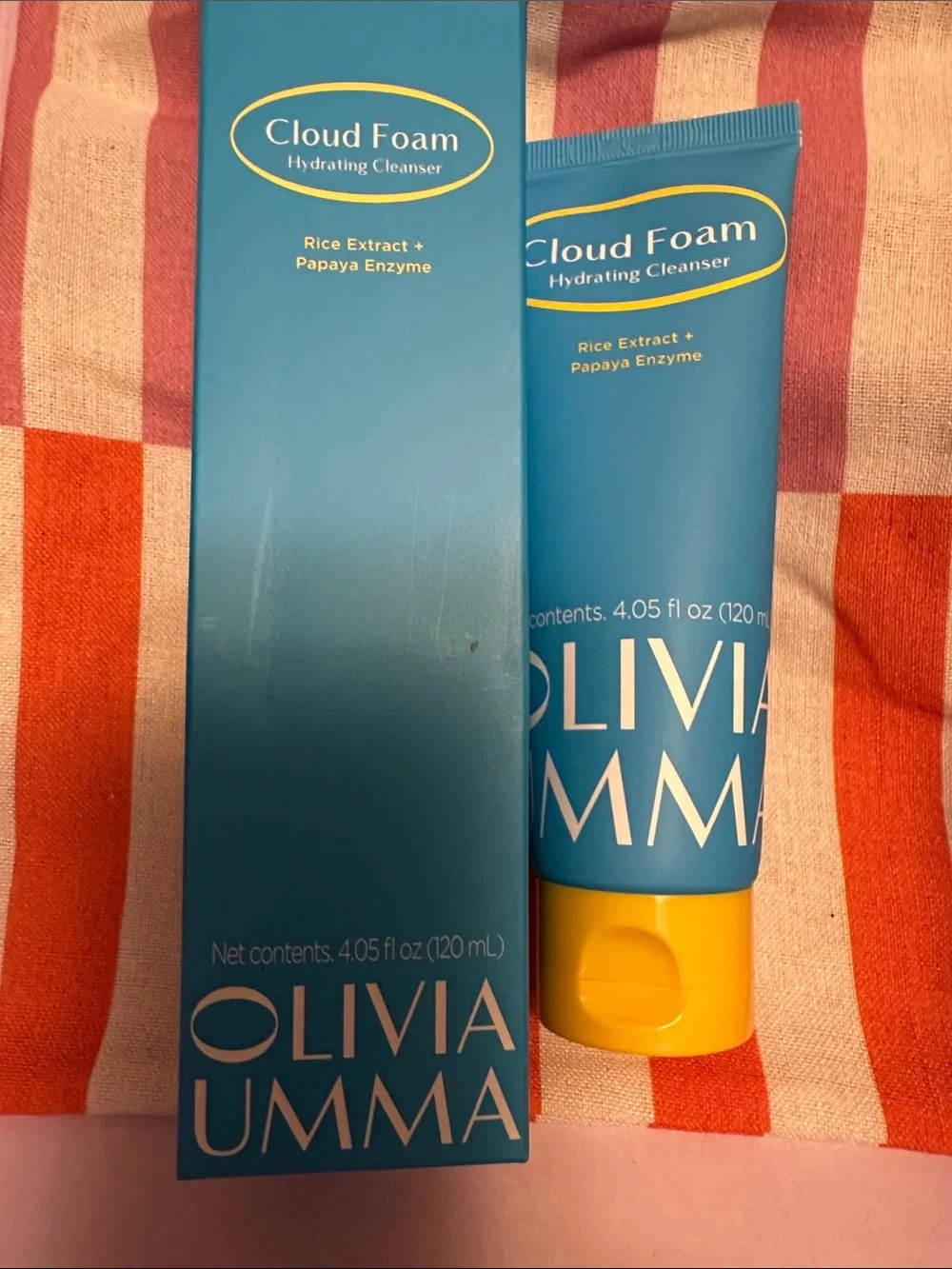 Olivia imma cloud foam cleanser